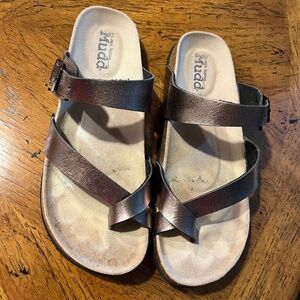 Metallic Mudd Sandals Women's Size 10